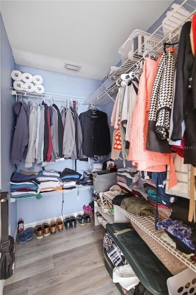 Building Photo - 7818 NE 21 Ave