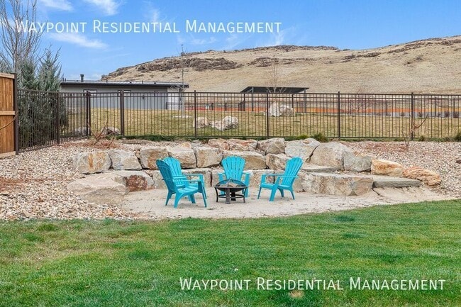 Building Photo - 3570 E Interstellar Ct