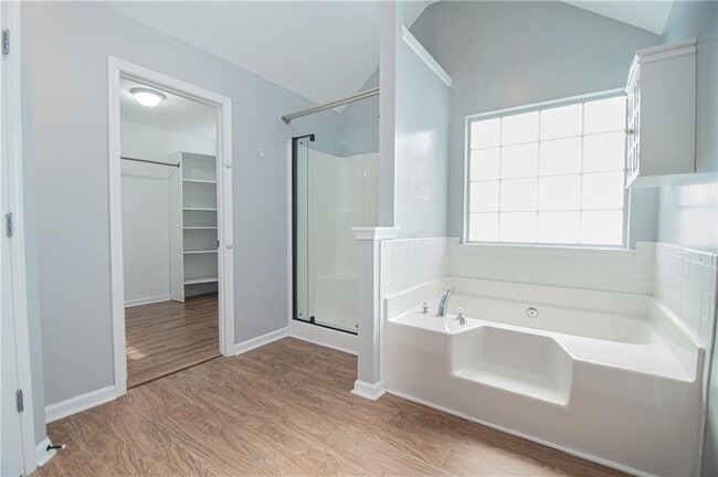 Building Photo - 1790 Tuftstown Ct