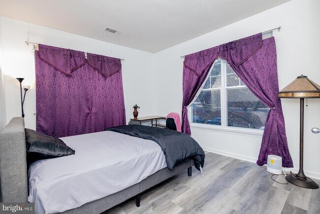 Building Photo - 11373 Aristotle Dr