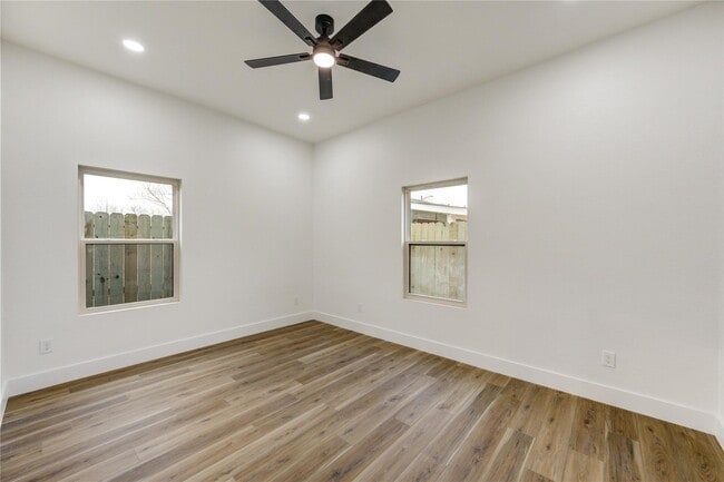 Building Photo - 9727 Stedman St