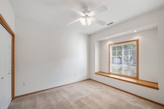 Building Photo - 5221 Village Run Ave