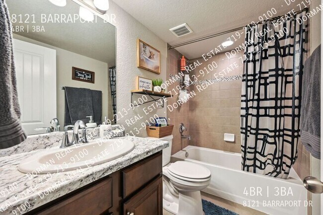 Building Photo - 8121 Barraport Dr