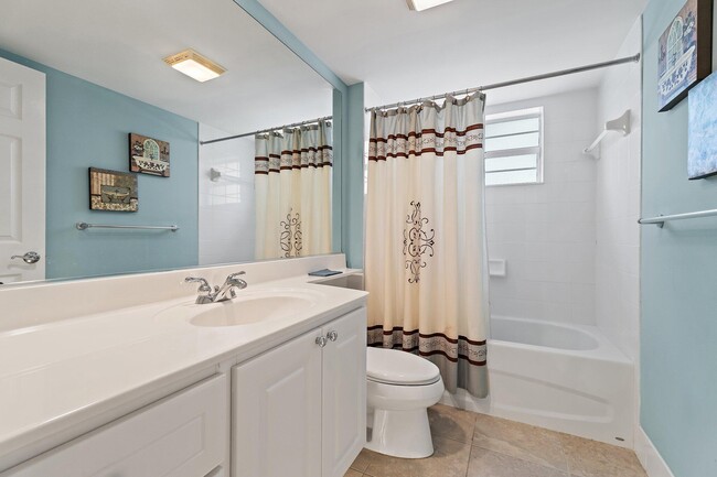 Building Photo - 115 Castries Dr