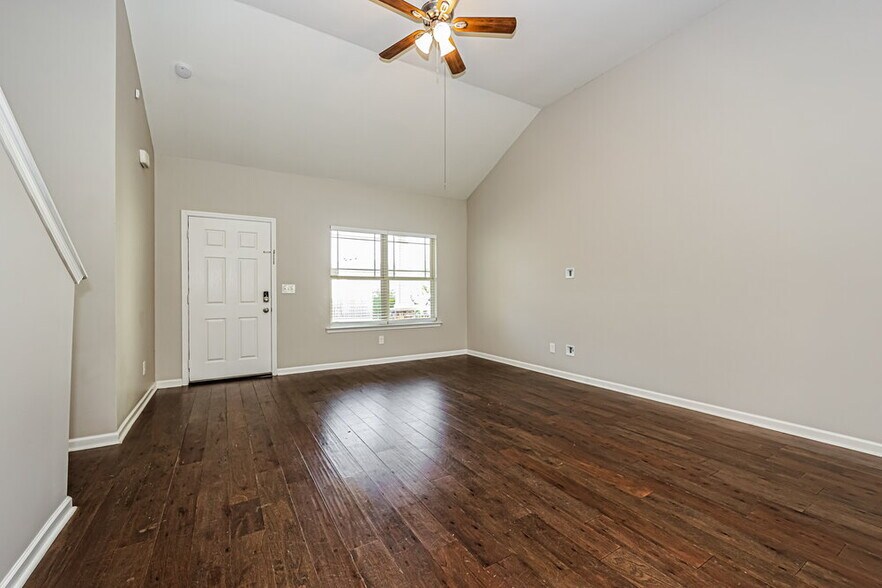 Building Photo - 1705 Porchrest Way