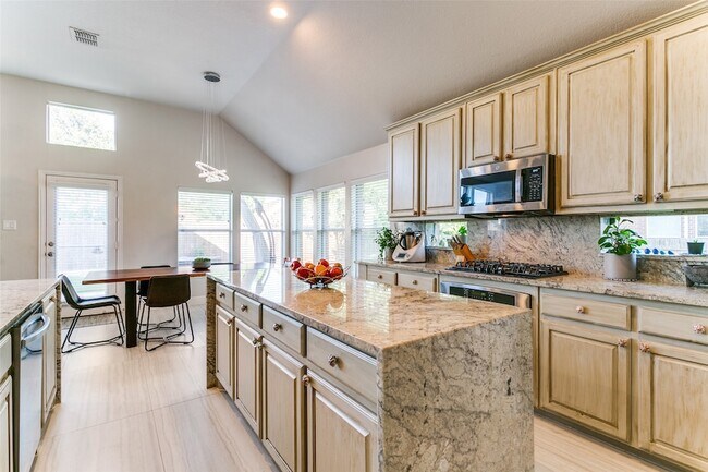 Building Photo - 6004 Grand Meadow Ln