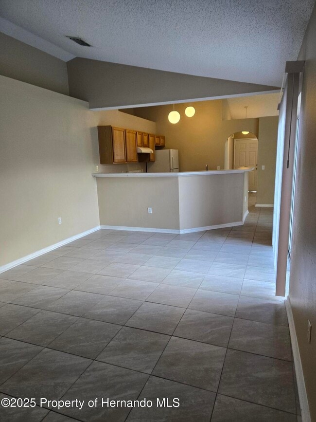 Building Photo - 2072 Haulover Ave