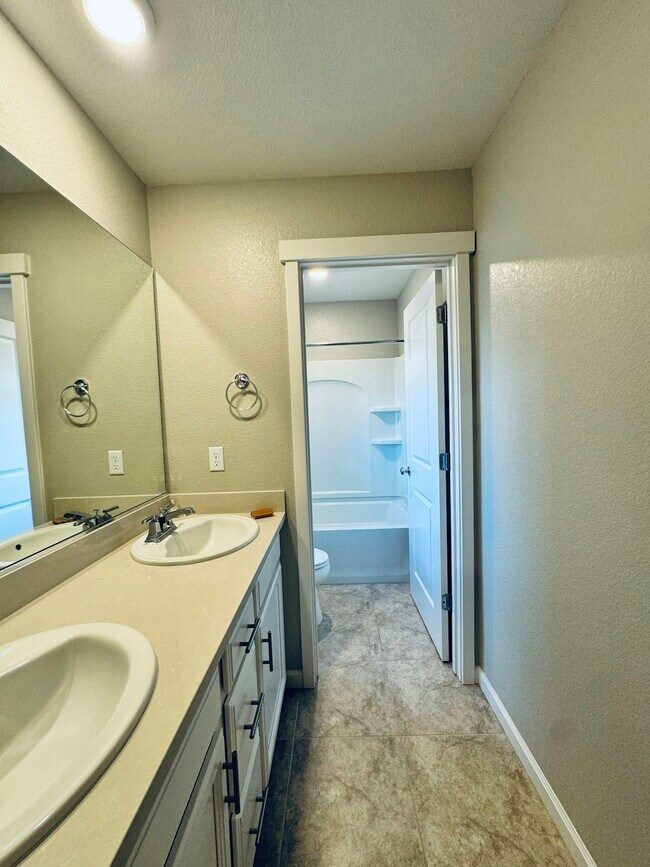 Building Photo - 5336 Hames Valley Ln
