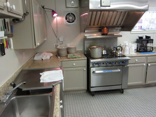 Kitchen - Village House Apartments