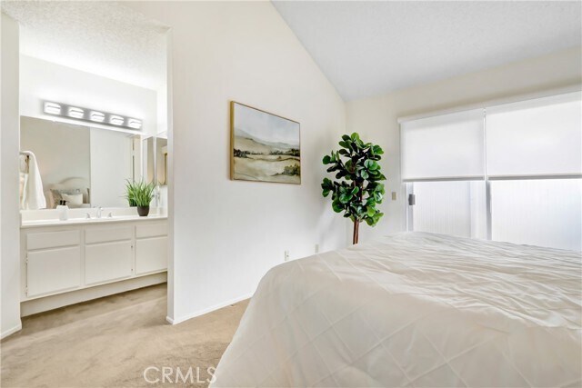 Building Photo - 9661 Northampton Dr