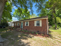 Building Photo - 107 N Colonial Dr