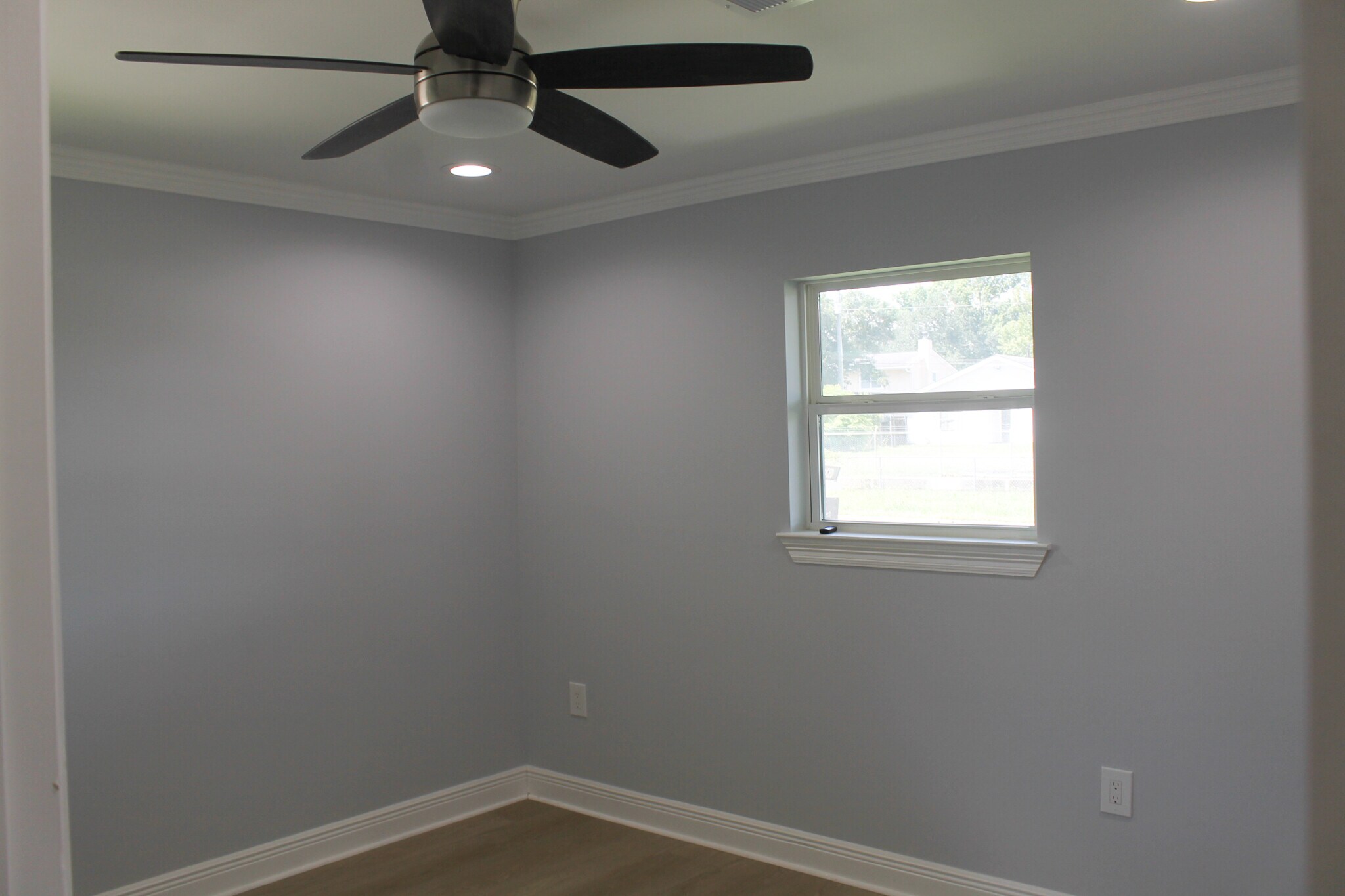 Building Photo - 2133 Generes Dr