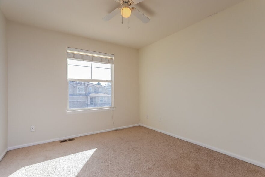 Building Photo - 17487 E Fair Pl
