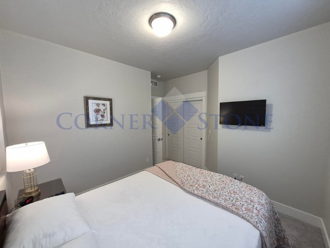 Building Photo - Stunning home in quiet subdivision!