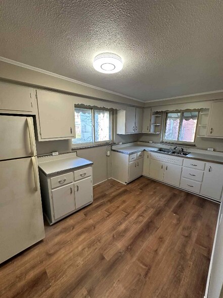 Building Photo - 1247 Leishman Ave