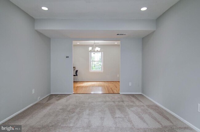 Building Photo - 7763 Durer Ct