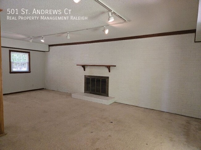 Building Photo - 501 St Andrews Ct