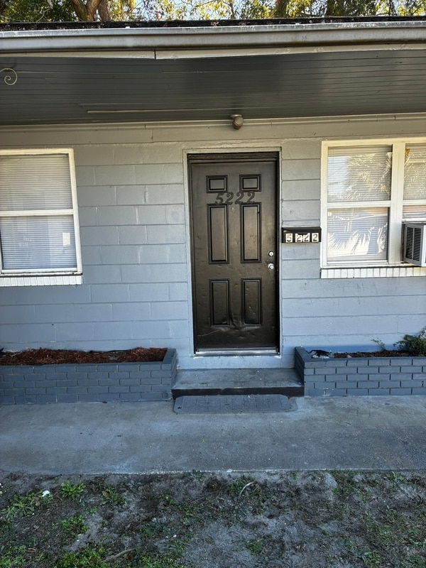 Building Photo - 5222 Lexington Ave