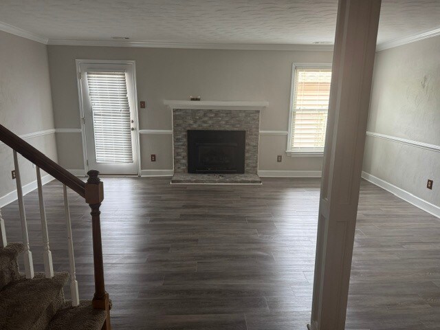 Building Photo - 4 Riverview Ct