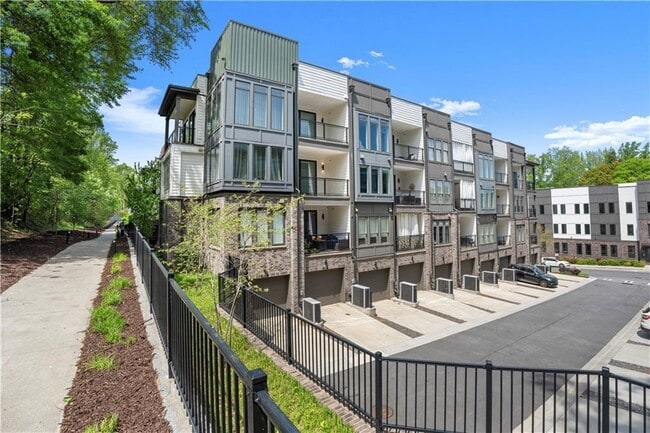 Building Photo - 387 Pratt Dr SE