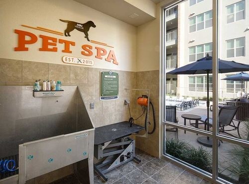 Building Photo - 1830 Simond Ave