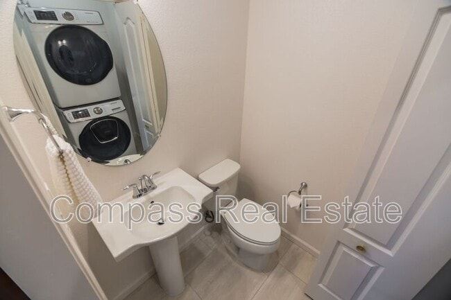 Building Photo - 2730 Viterbo Ct