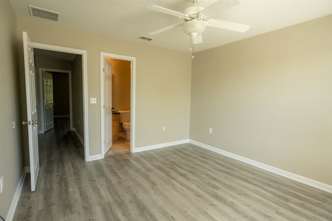 Building Photo - 2774 Hartsfield Rd