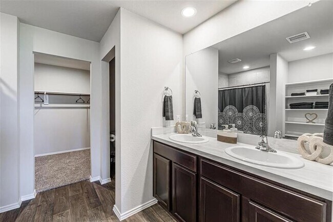 Building Photo - 5126 Morava Ln