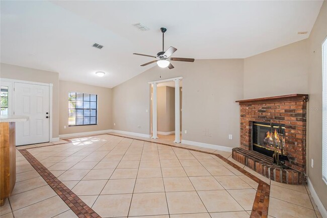 Building Photo - 1503 Lund Ave