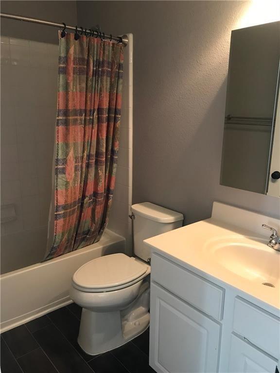 Building Photo - 420 Hanover Ct