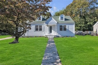 Building Photo - 1345 E Norcova Dr