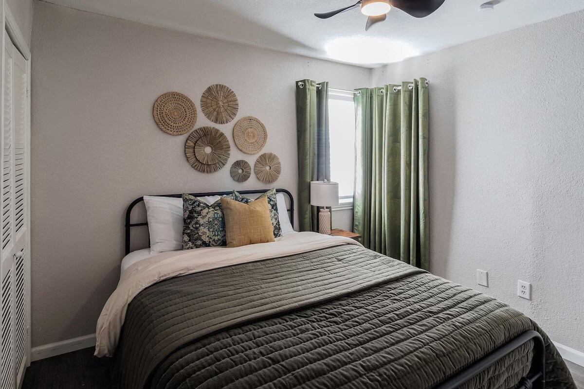 Building Photo - 911 Rockwall St