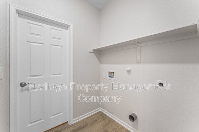 Building Photo - 109 Remolino