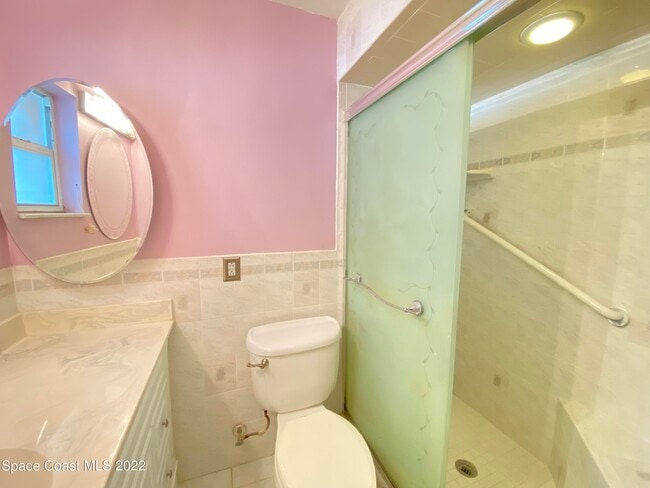 Building Photo - 288 Coral Way W
