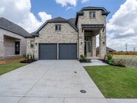 Building Photo - 3049 Elmwood St