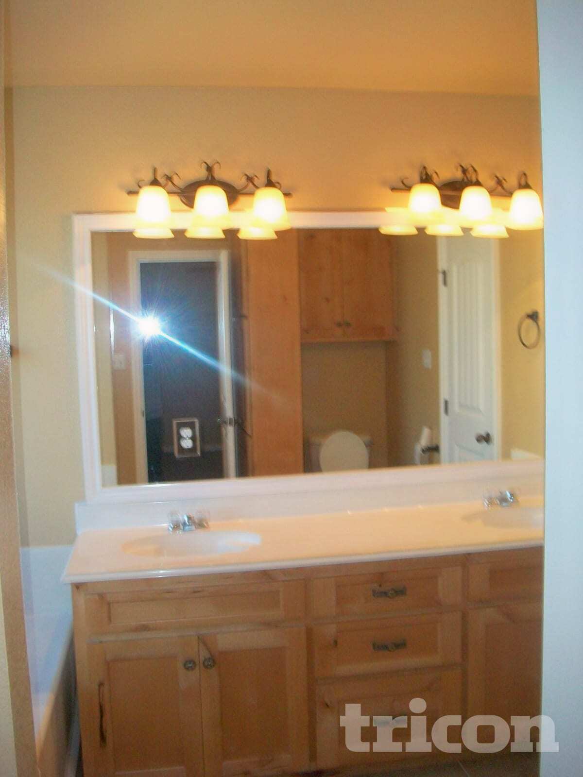 Building Photo - 1168 Whispering Meadows