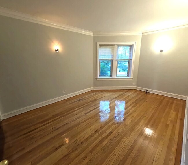 Building Photo - 116 S Maple Ave