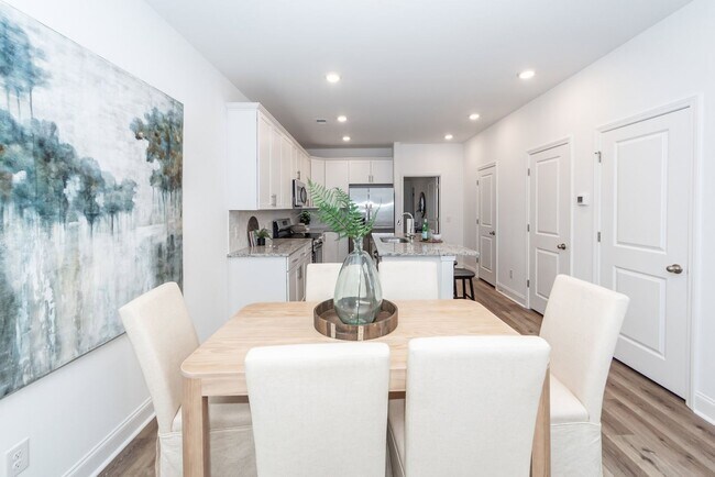 Building Photo - 3 Bedroom, 2.5 Bathroom Townhome in Twin Rivers - Wando