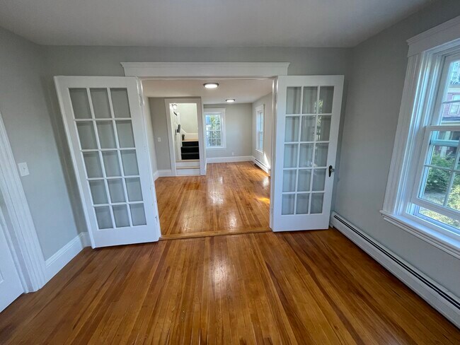 Building Photo - 3 Oxford Pl