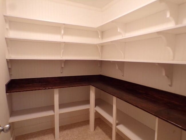 Building Photo - 3624 Laurel Lee Blvd