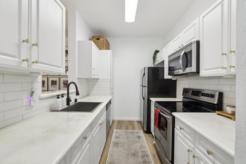 Building Photo - 7104 Cross Creek Cir