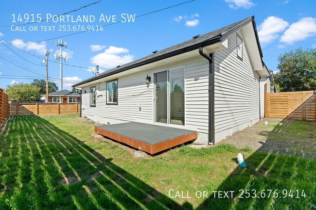 Building Photo - 14915 Portland Ave SW