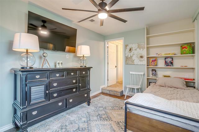 Building Photo - 520 Deer Trail