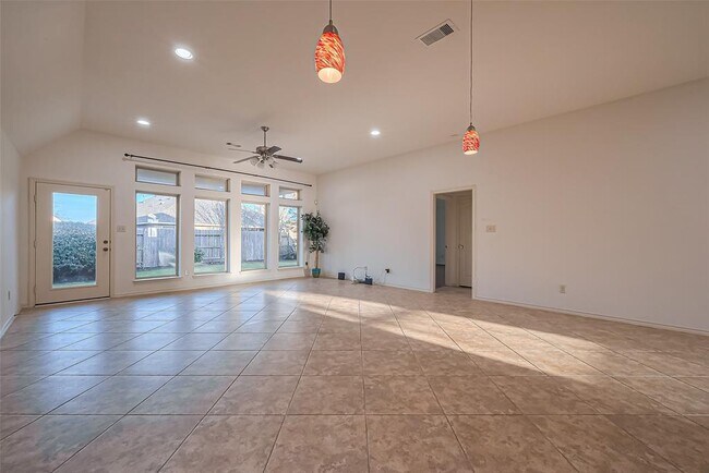 Building Photo - 6010 Le Moyne Pass Ln