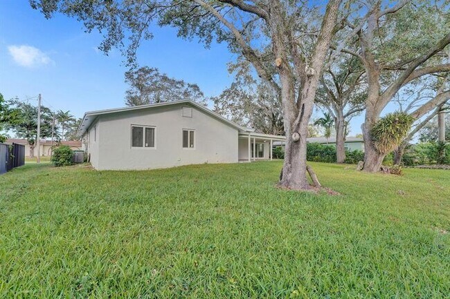 Building Photo - 11600 NW 26th St