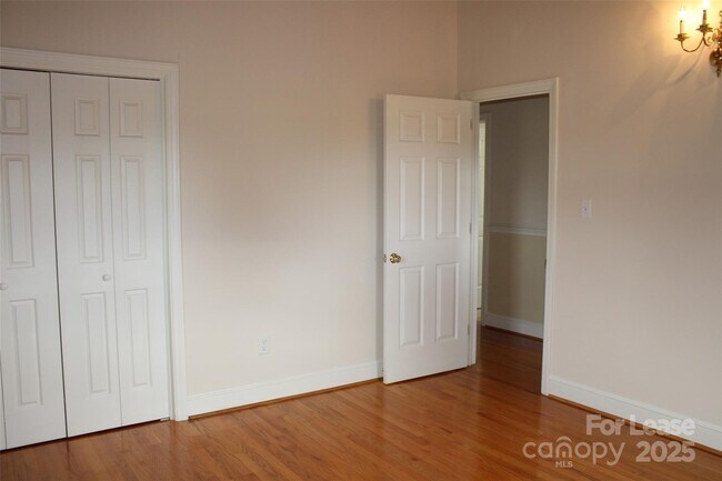 Building Photo - 4241 Burton Ln