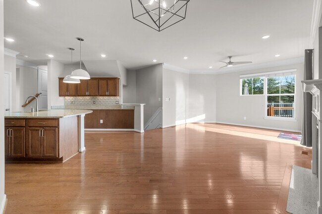 Building Photo - 23460 Twin Falls Ter