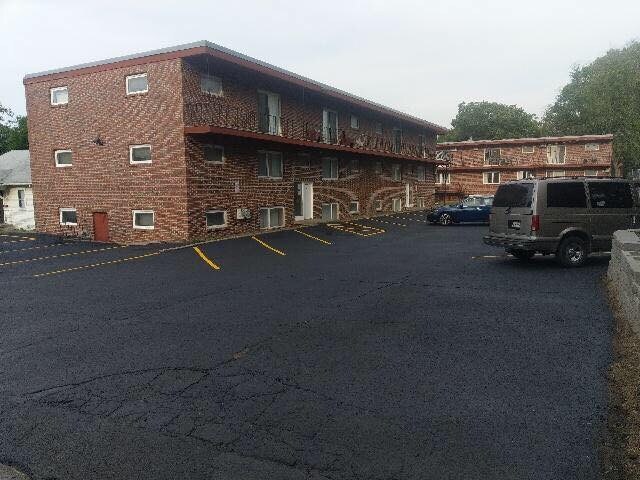 Building Photo - 4415 N 62nd St