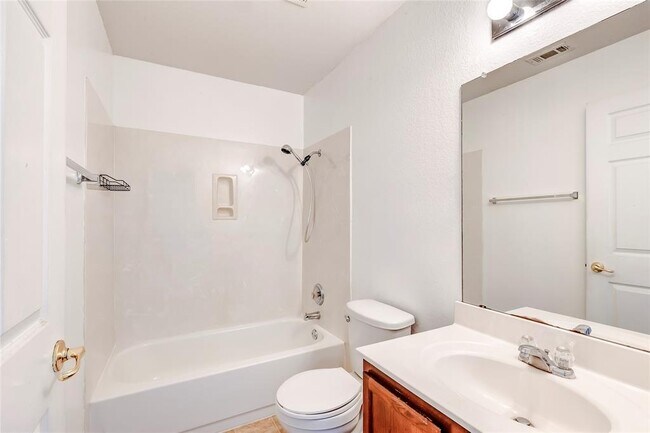 Building Photo - 1609 Anise Dr