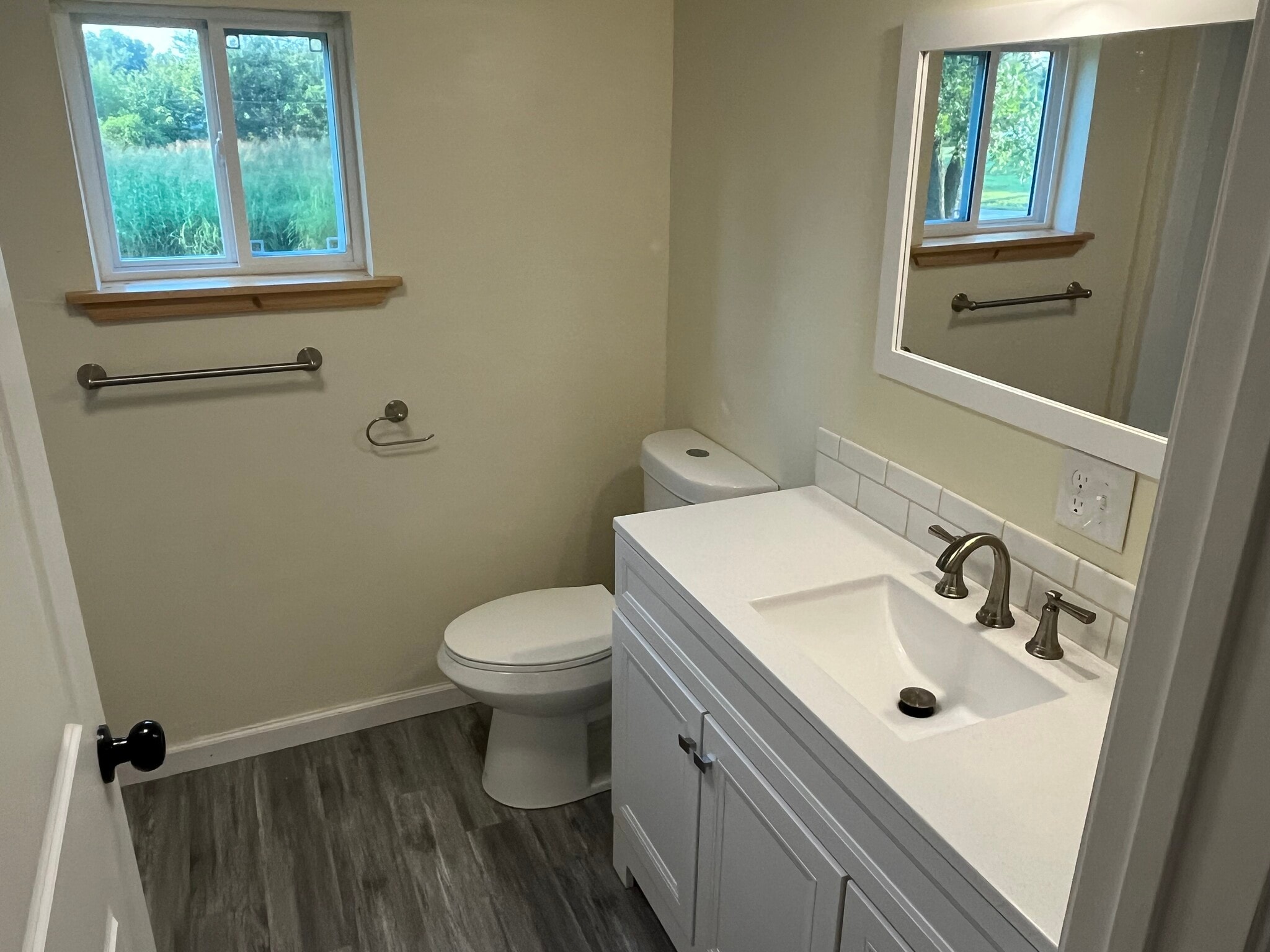 Bathroom 2 - 805 S Frey St